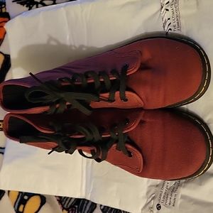 EUC Dr. Martens Shoreditch Boots Canvas Fabric Cherry Maroon Red US 8